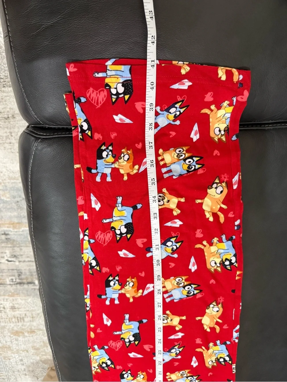 New Mens Bluey Hearts Valentines Pajama pants - small
